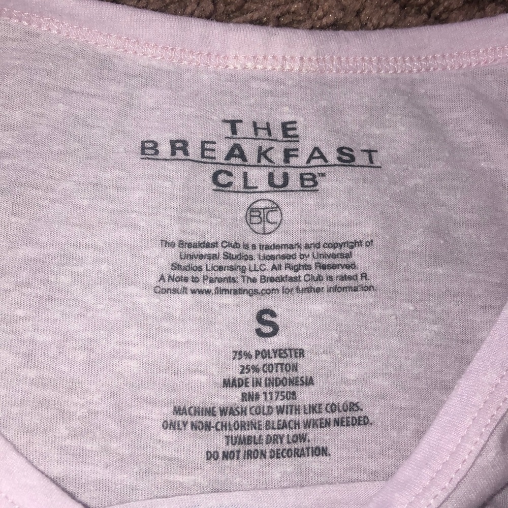 Light pink The Breakfast Club shirt - Picture 3 of 4